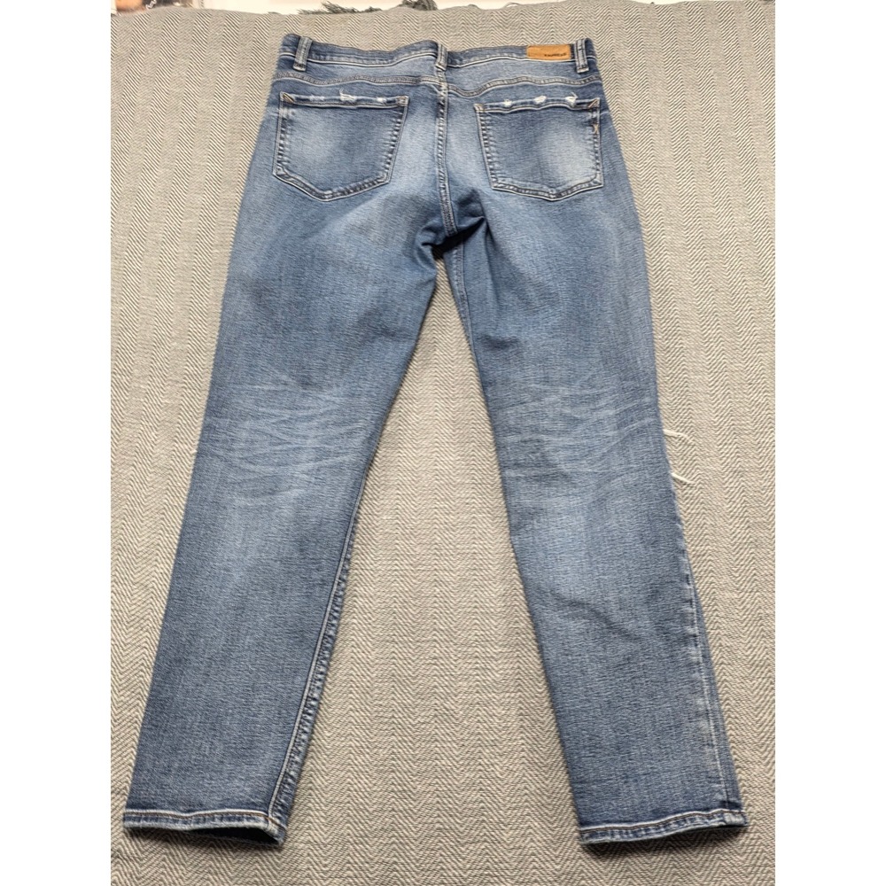 Express Girlfriend High Rise Distressed Ripped Skinny Jeans Medium Wash Size 8 - Picture 7 of 9